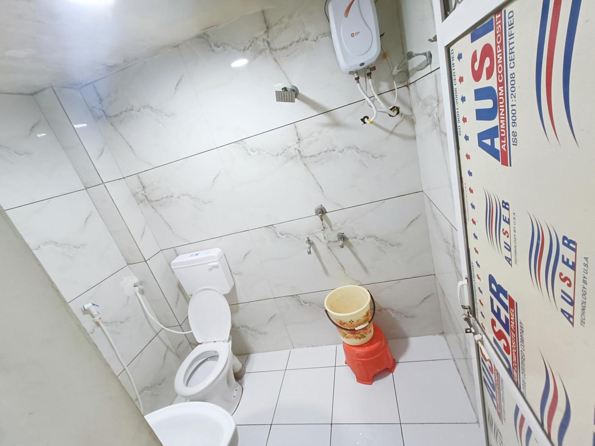 אויאיין Treebo Yatri Grah Kshipra T Hotel מראה חיצוני תמונה